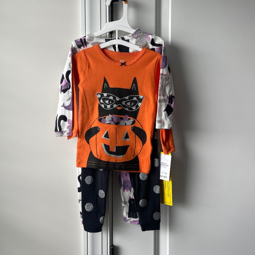 Just One You by Carter's 2 Pairs of Halloween Pajamas Size 12 Months
